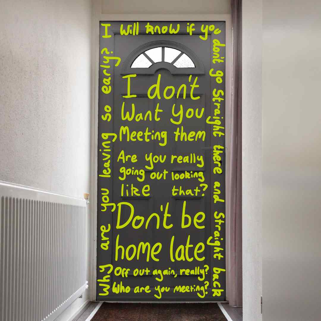 Controlling who you see Door SQUARE (002)